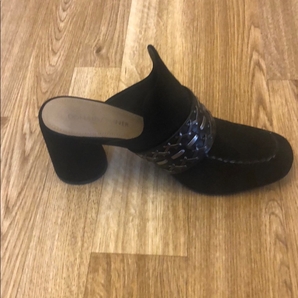 Heels - Picture 3 of 4